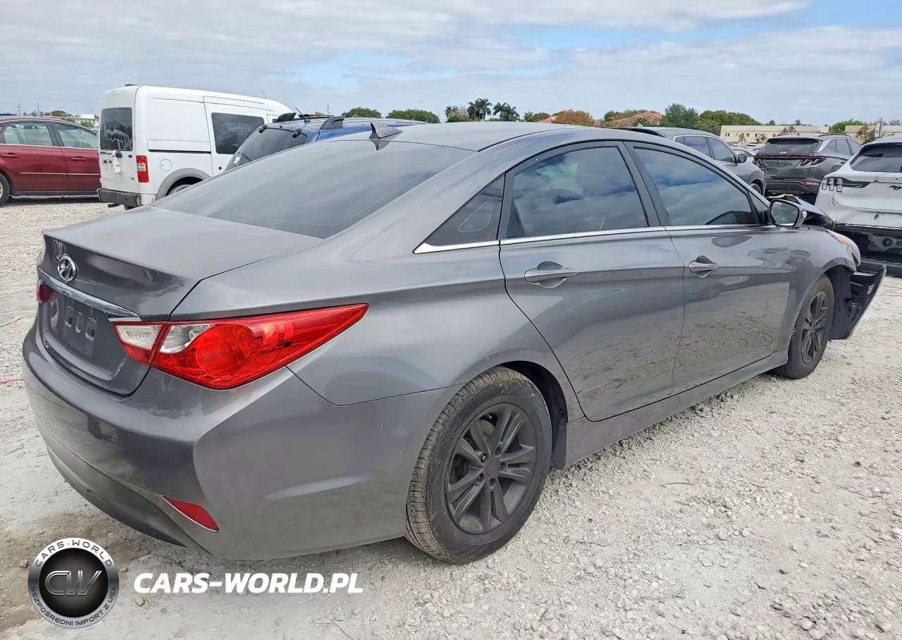 2014 Hyundai Sonata Gls VIN:5NPEB4AC3EH899446 - 3
