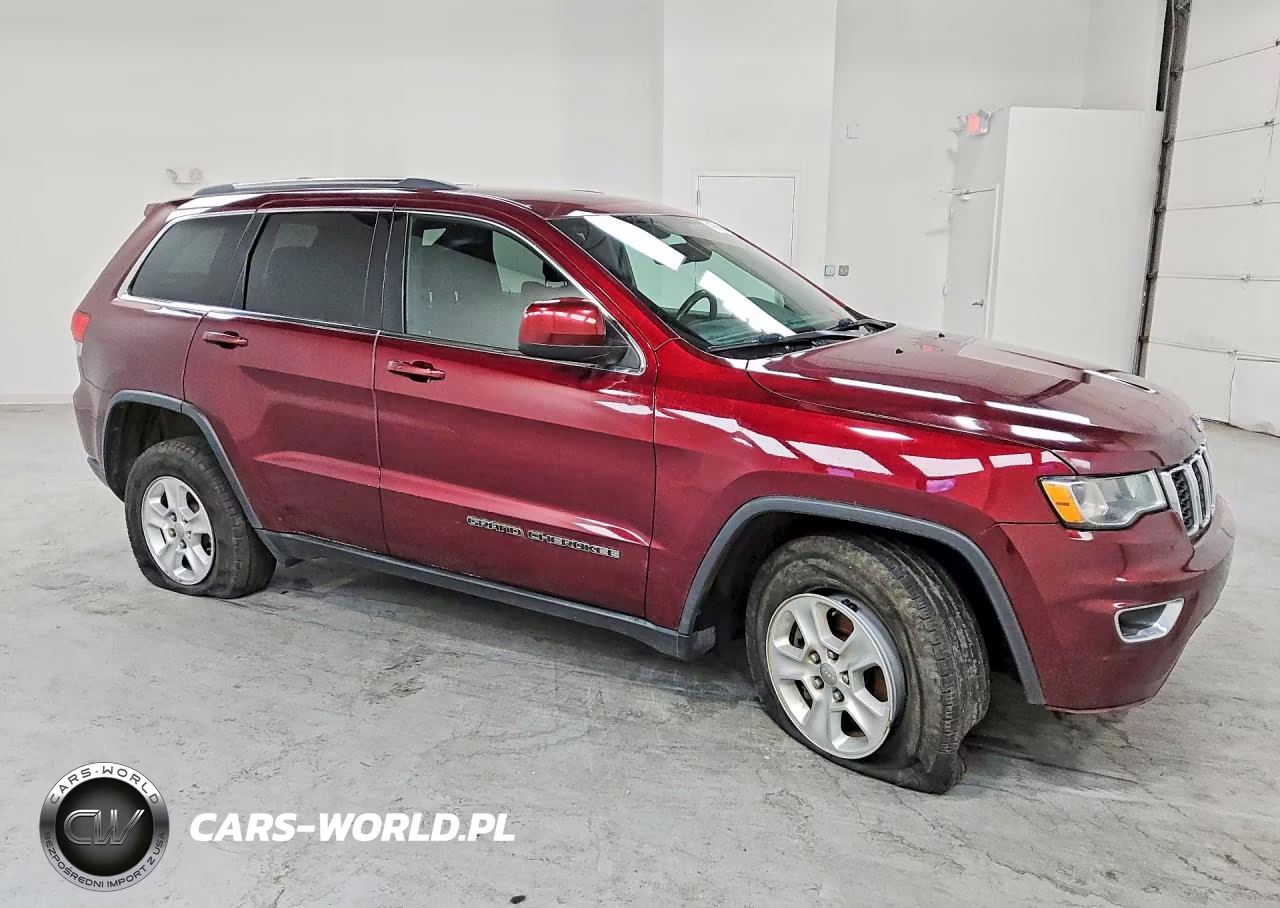 2017 Jeep Grand Cherokee Laredo VIN:1C4RJFAG0HC959136 - 4