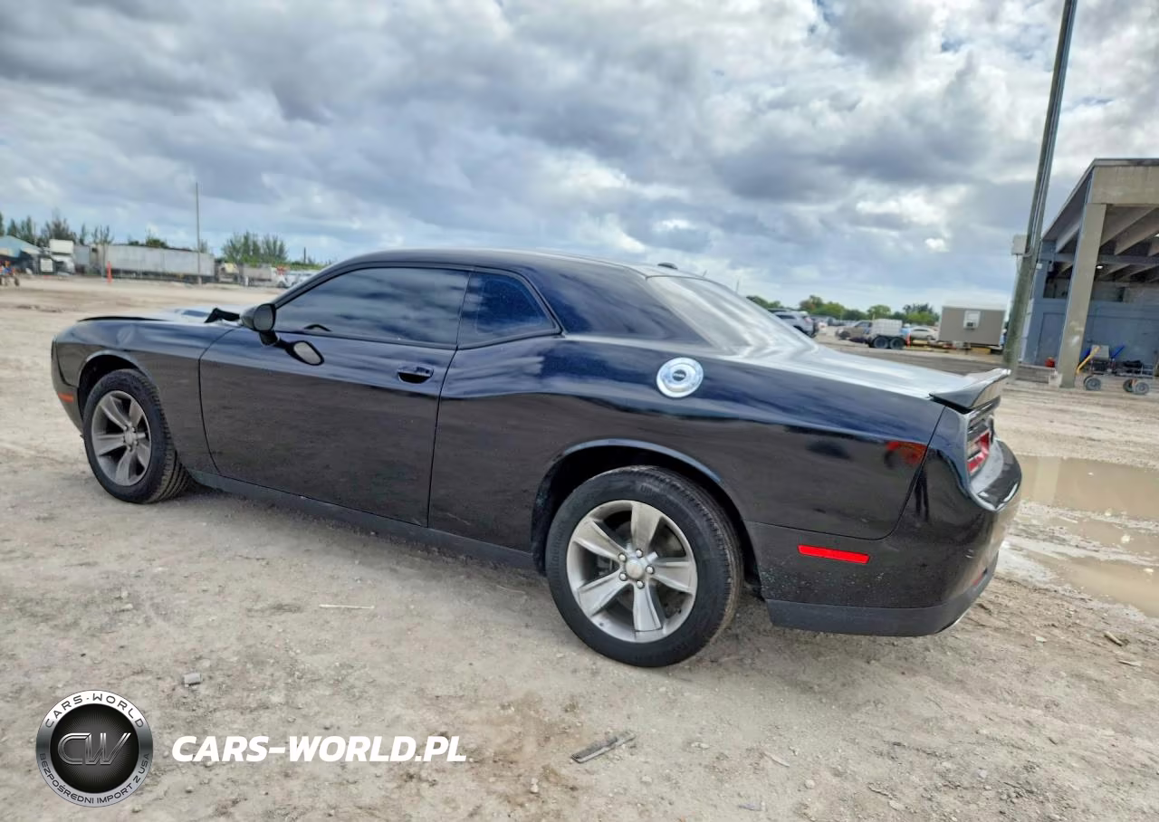 2019 Dodge Challenger Sxt VIN:2C3CDZAG4KH561676 - 2