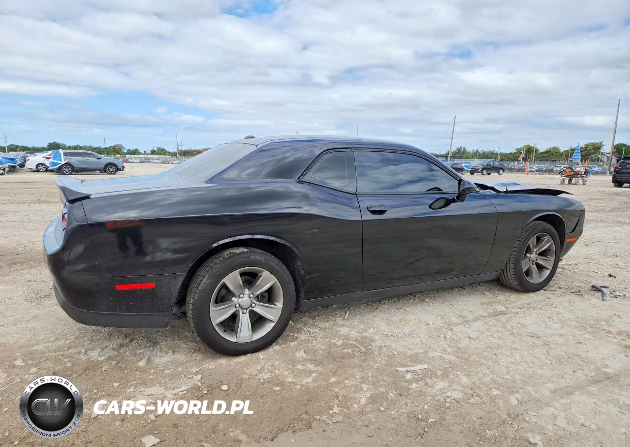 2019 Dodge Challenger Sxt VIN:2C3CDZAG4KH561676 - 3