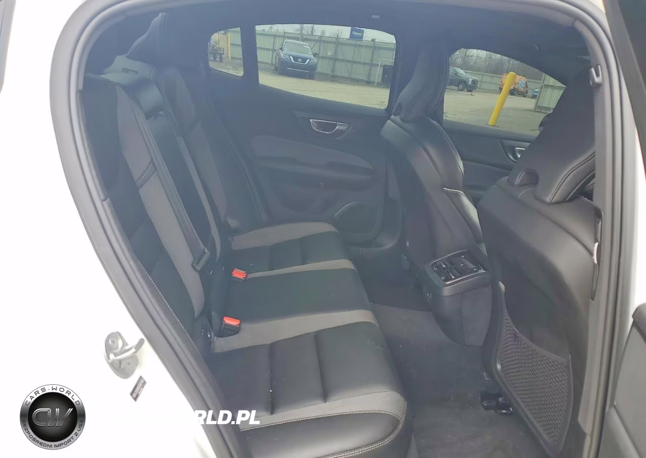 2025 Volvo S60 Ultra VIN:7JRL12GD0SG367460 - 10