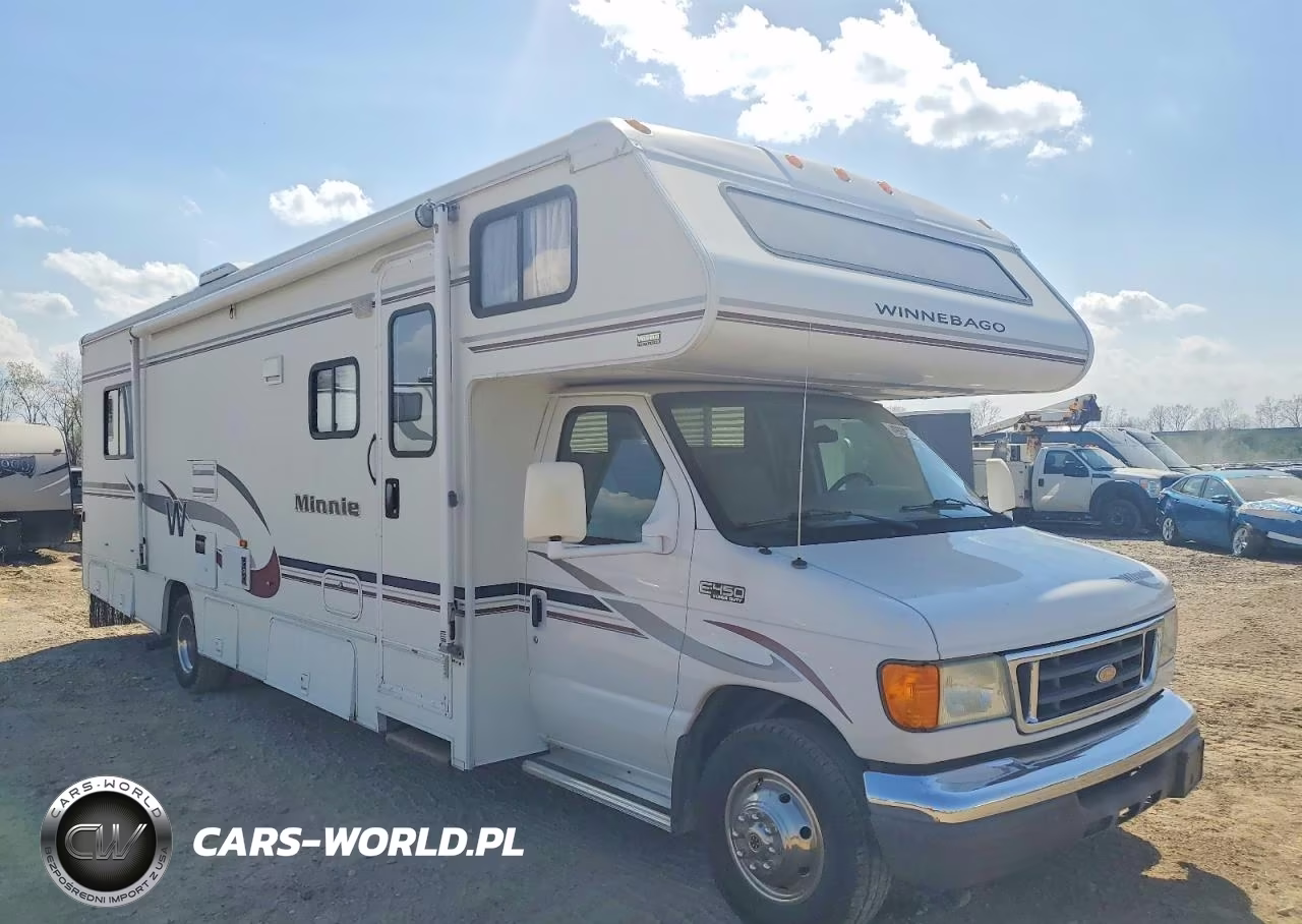 2004 Winnebago Minnie Rv