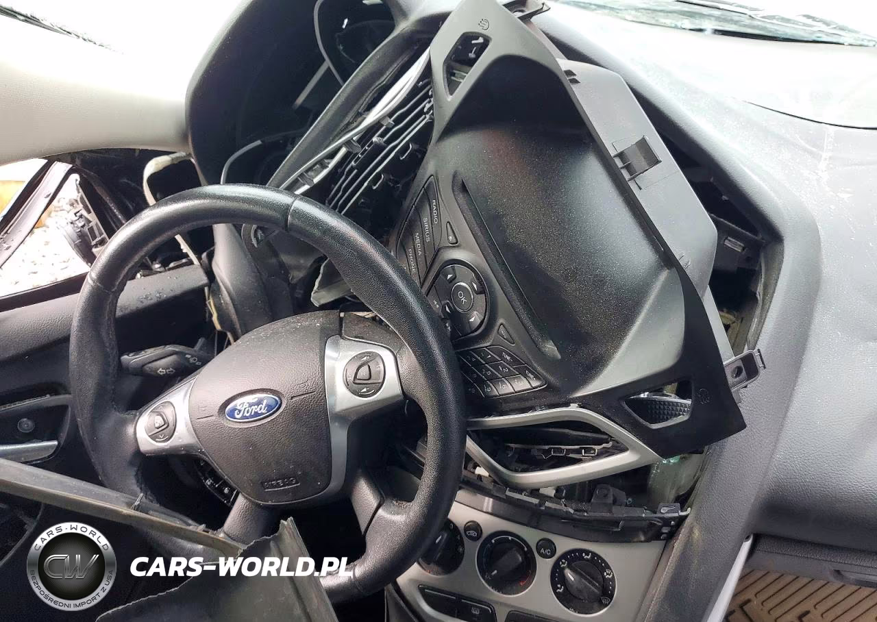 2014 Ford Focus Se VIN:1FADP3F24EL311837 - 9