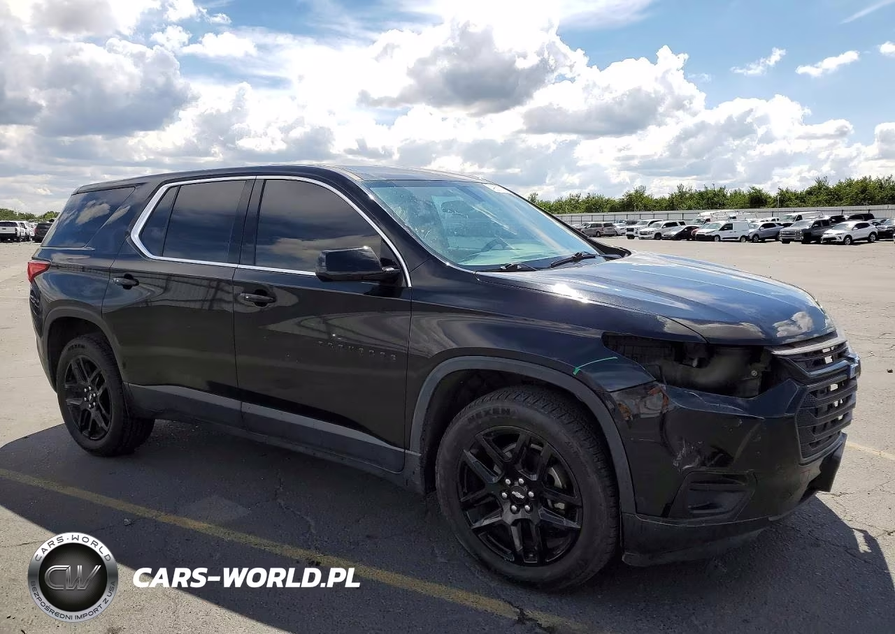 2018 Chevrolet Traverse Ls VIN:1GNERFKW8JJ261217 - 4