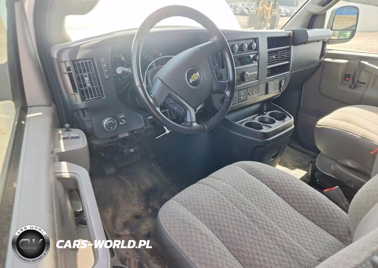 2023 Chevrolet Express G2500 VIN:1GCWGAFP6P1199818 - 8