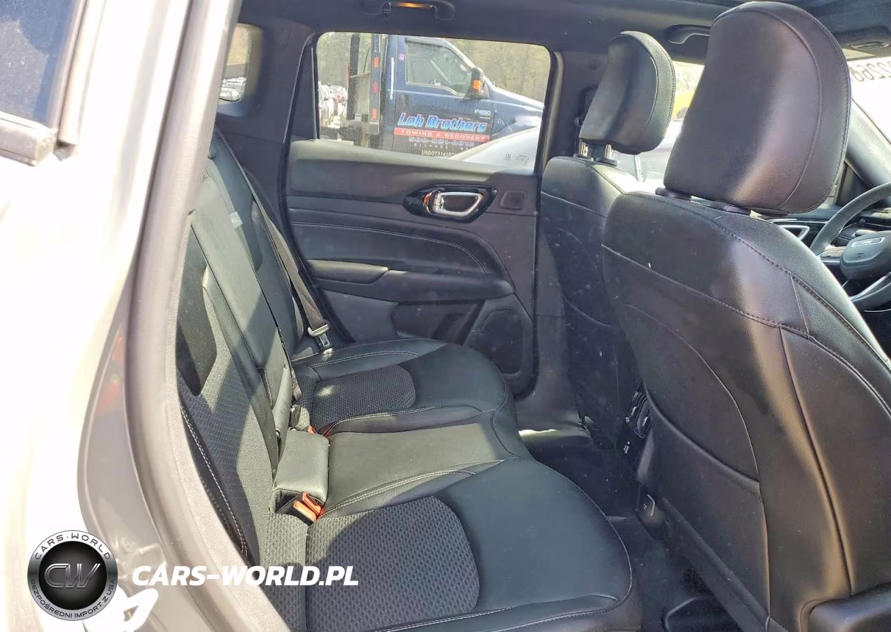 2023 Jeep Compass Latitude VIN:3C4NJDBN6PT548259 - 11