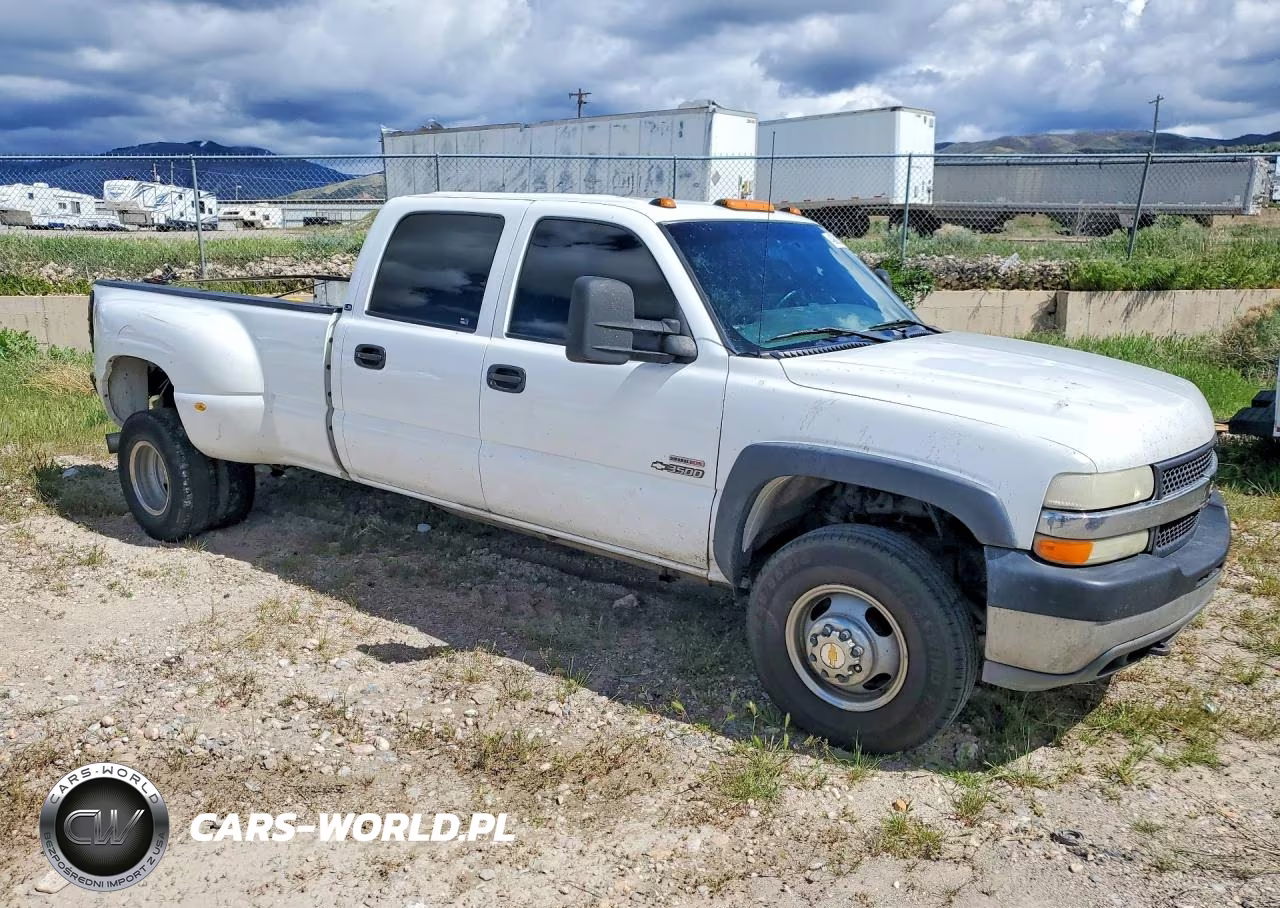 2001 Chevrolet Silverado K3500 VIN:1GCJK33111F194525 - 4