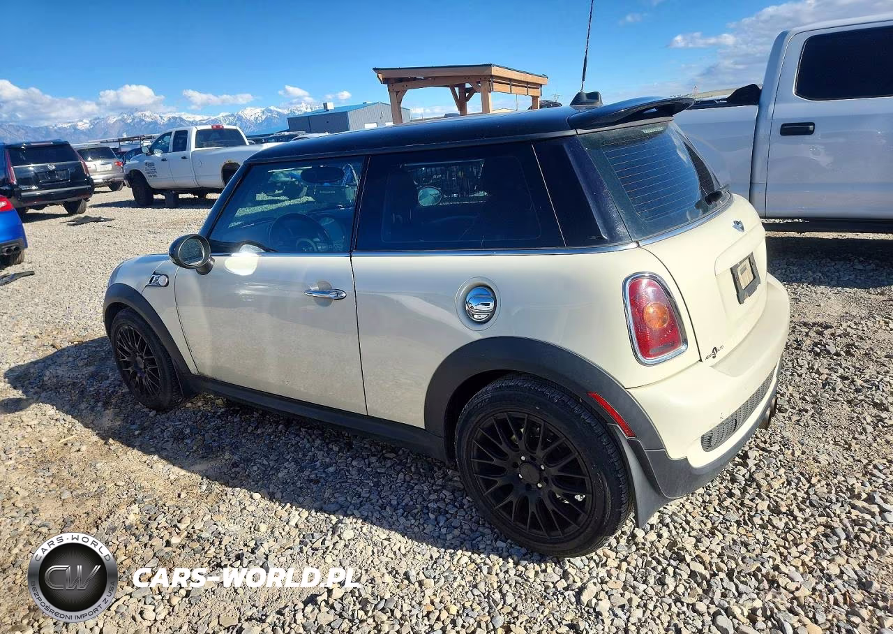 2010 Mini Cooper S VIN:WMWMF7C54ATZ70771 - 2