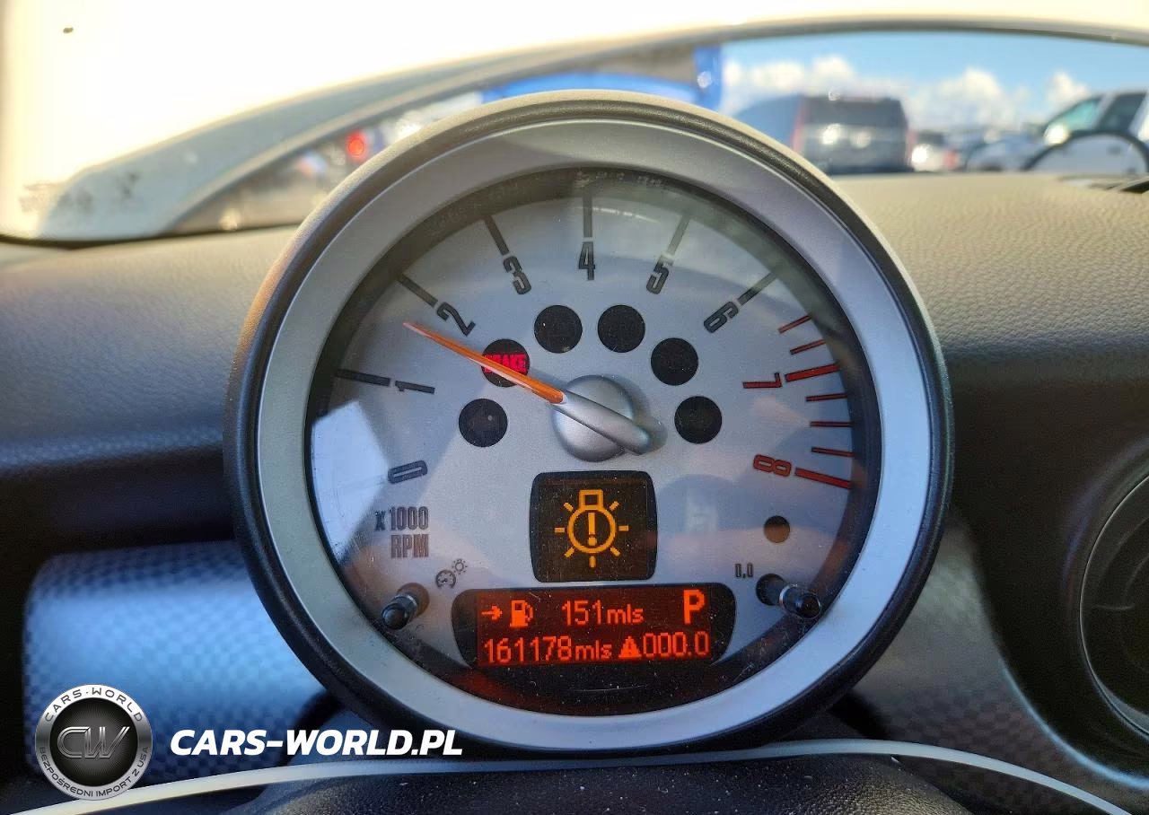 2010 Mini Cooper S VIN:WMWMF7C54ATZ70771 - 9
