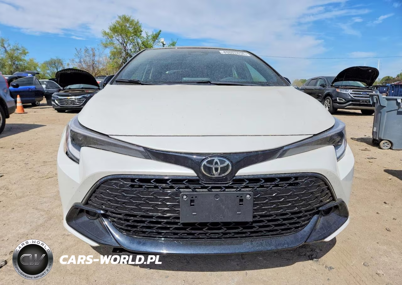 2025 Toyota Corolla Hatchback Nightshade VIN:JTND4MBE5S3246349 - 5