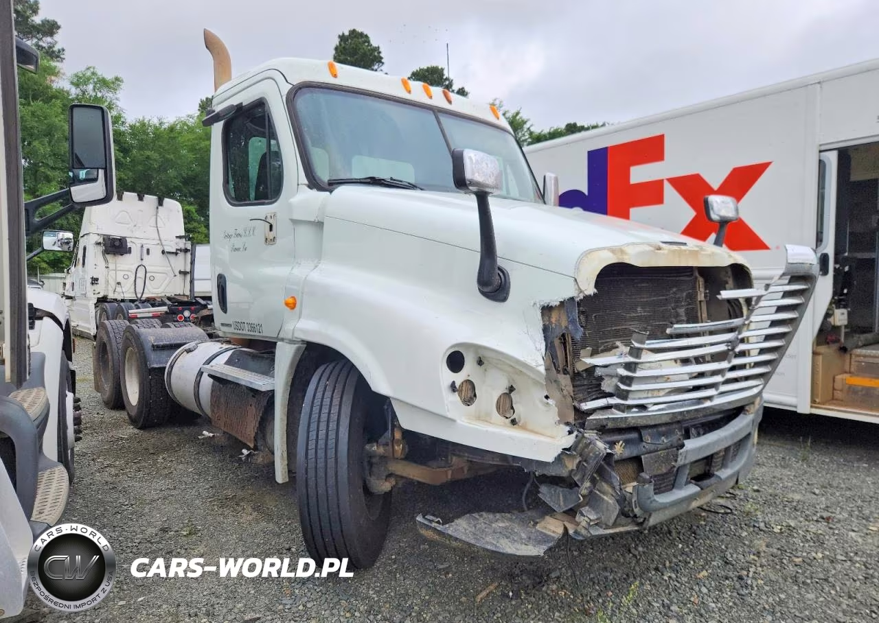 2012 Freightliner Cascadia Semi Truck
