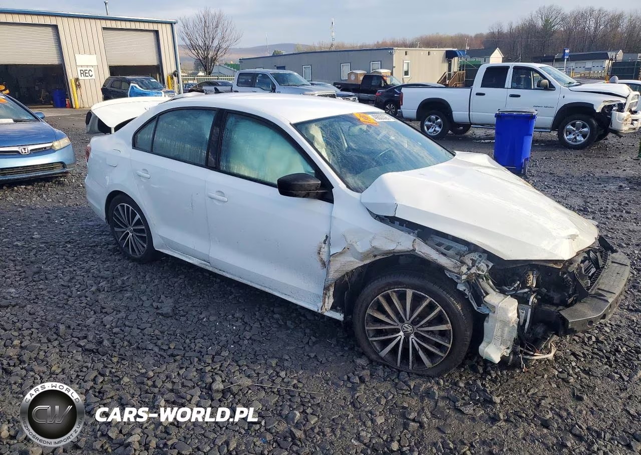 2016 Volkswagen Jetta Sport VIN:3VWD17AJ3GM390899 - 4