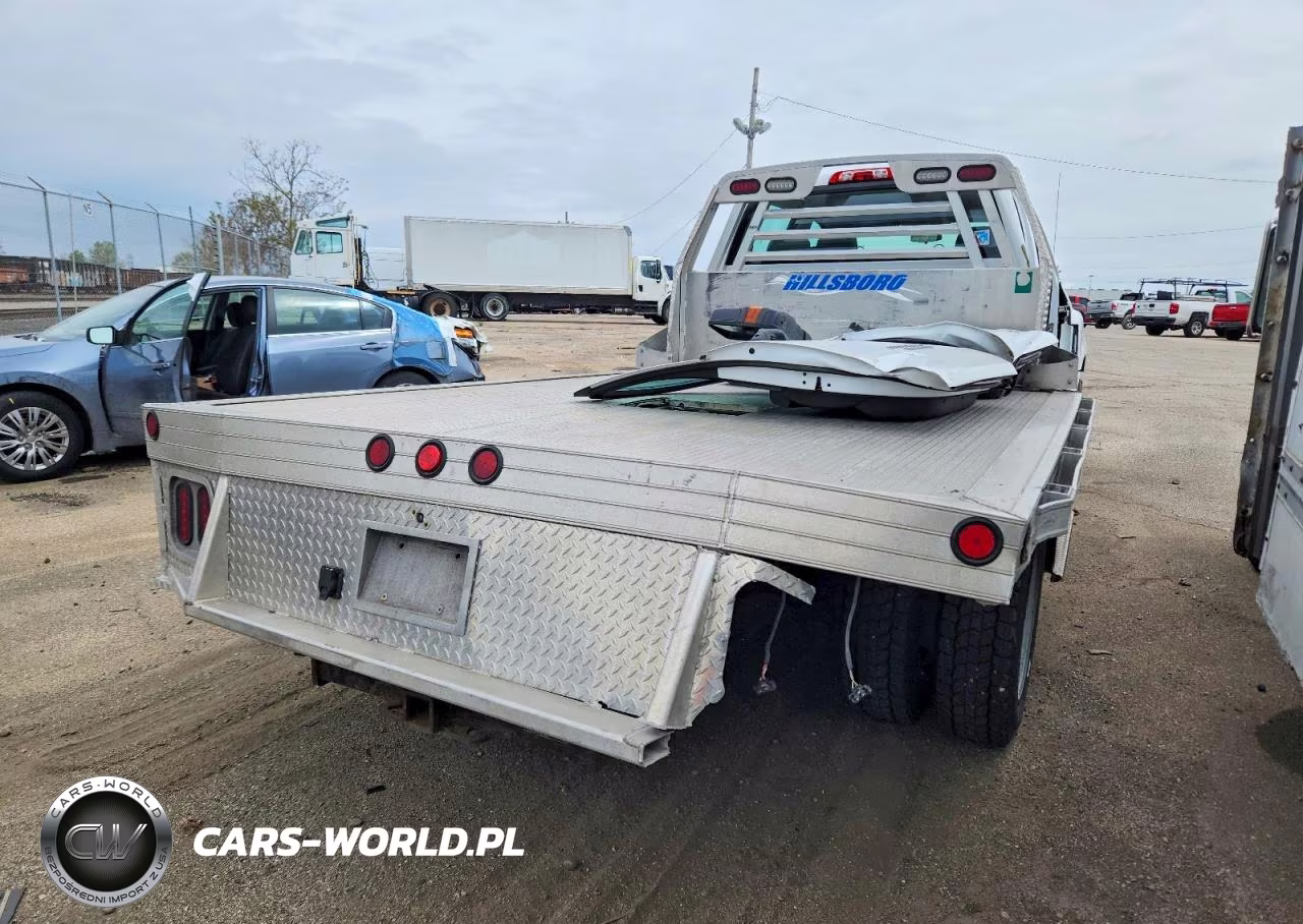 2019 Chev Silverado Medium Duty VIN:1HTKHPVK1KH152364 - 4