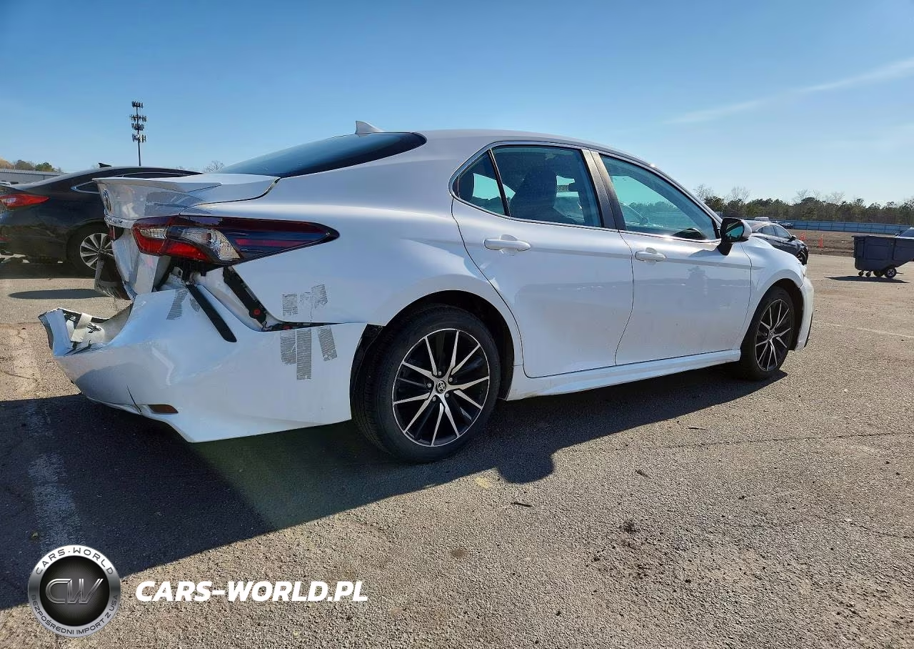 2021 Toyota Camry Se VIN:4T1G11AKXMU560412 - 3