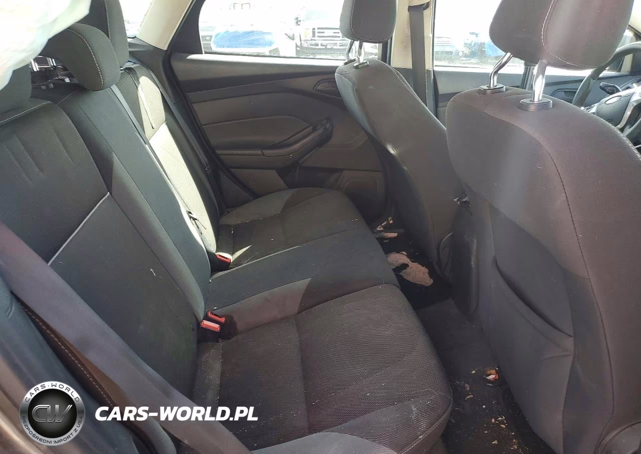 2012 Ford Focus Se VIN:1FAHP3K24CL302639 - 10