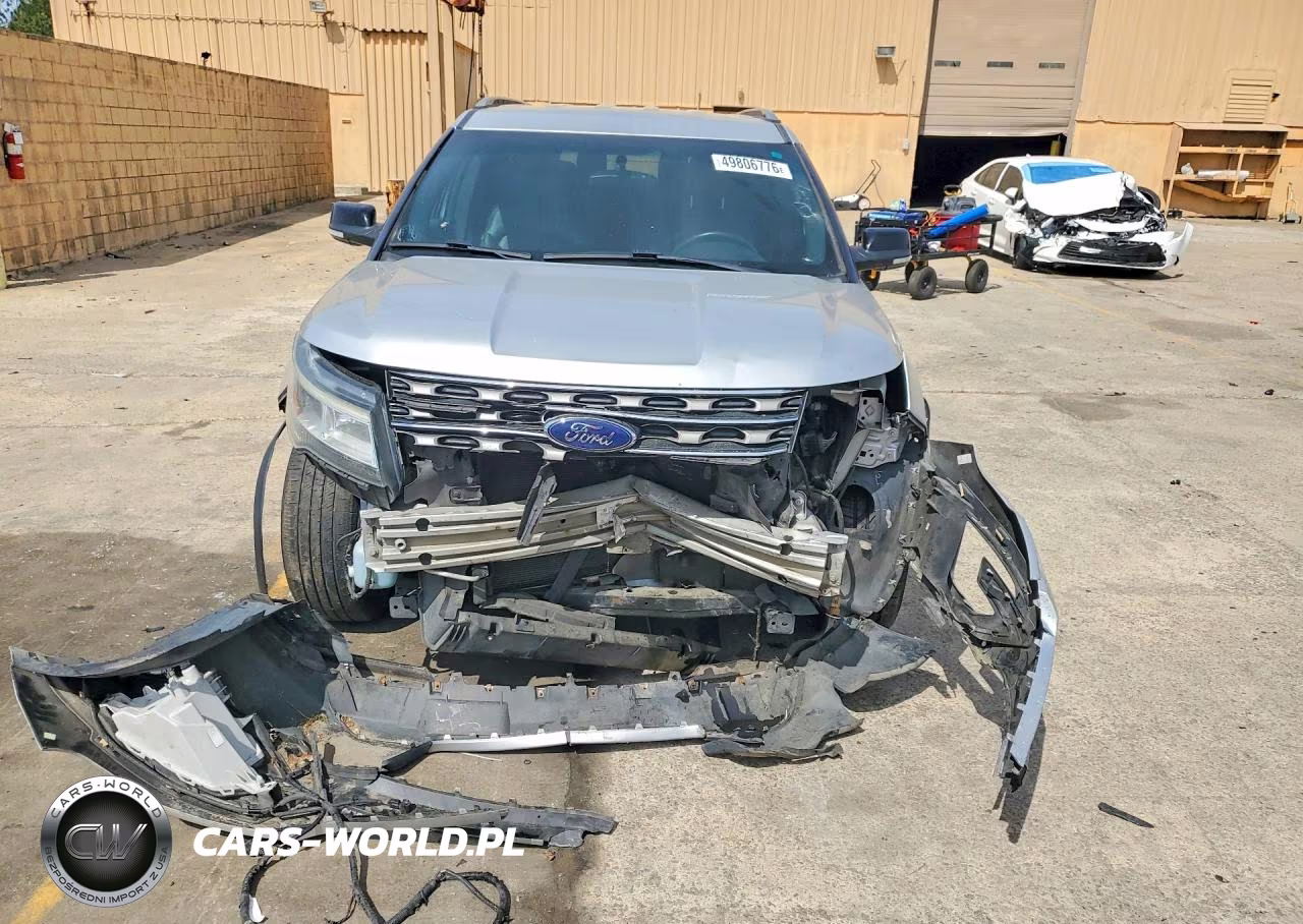 2017 Ford Explorer VIN:1FM5K7D84HGA84380 - 5