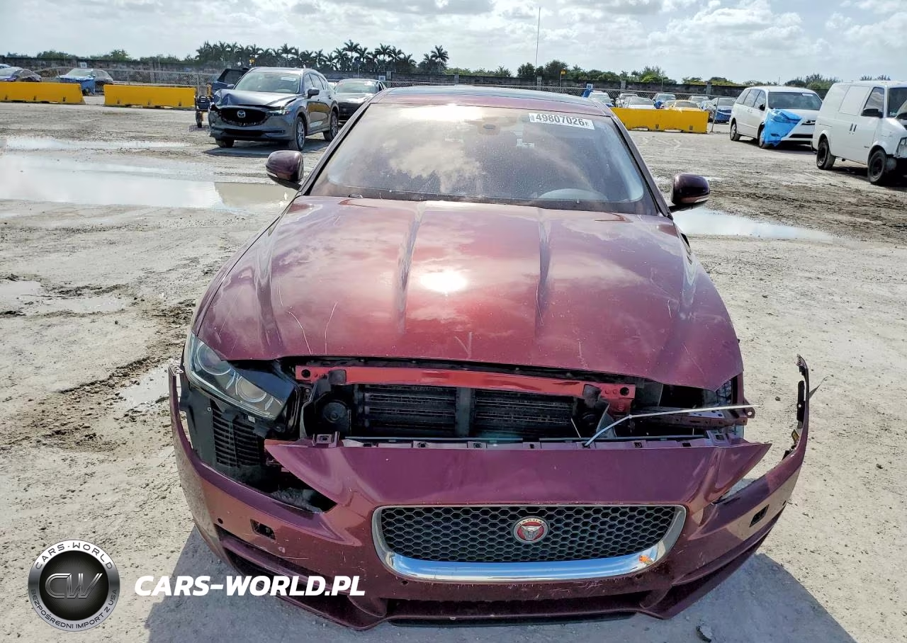 2017 Jaguar Xe Premium VIN:SAJAD4BGXHA968916 - 5
