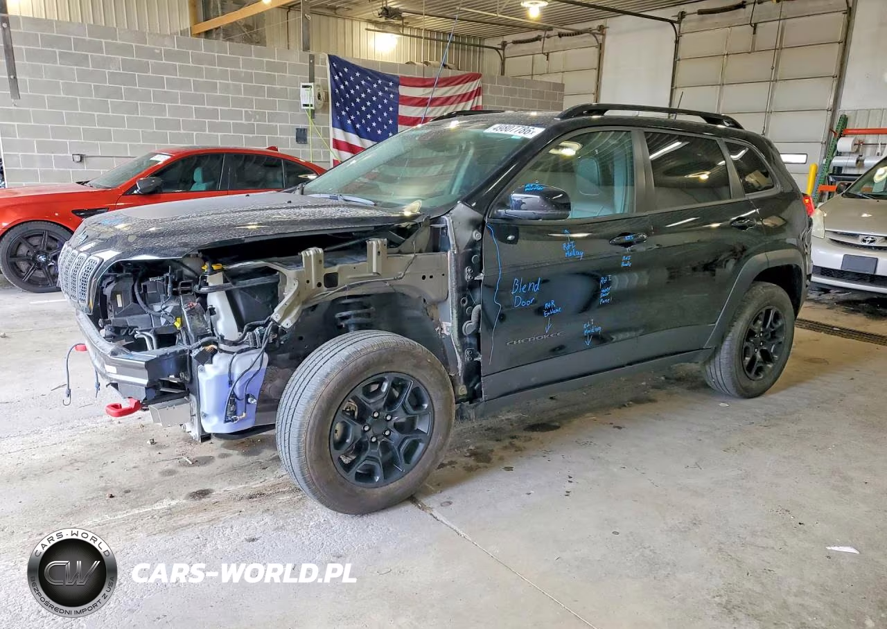 2022 Jeep Cherokee Trailhawk