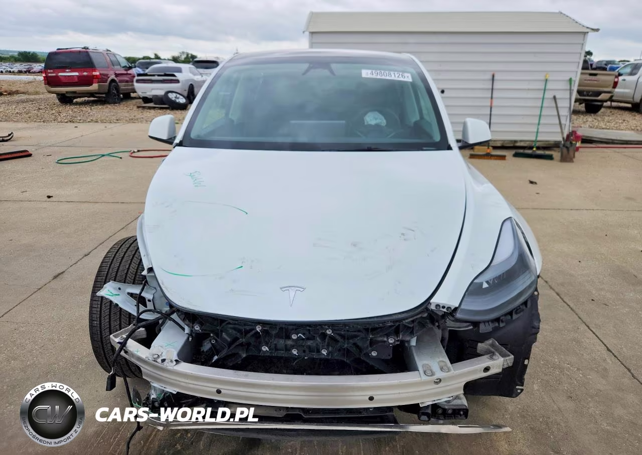 2024 Tesla Model Y VIN:7SAYGDEE3RA333415 - 5