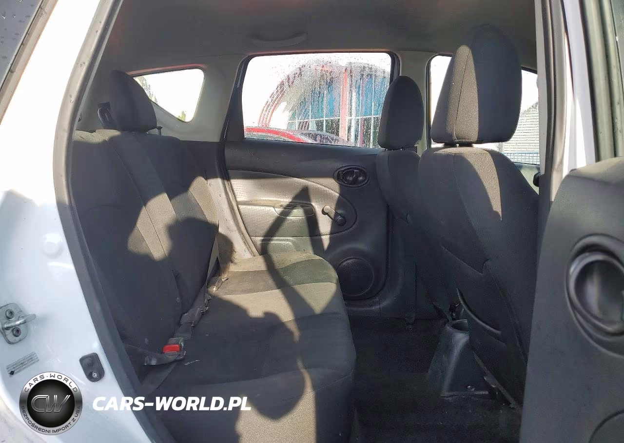 2016 Nissan Versa Note S Plus VIN:3N1CE2CP6GL388659 - 10