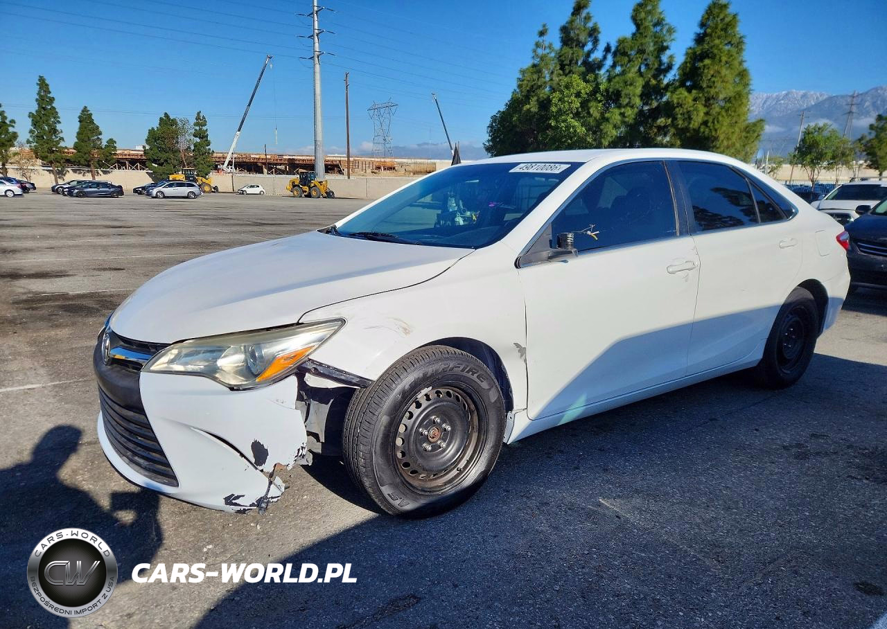 2016 Toyota Camry Le