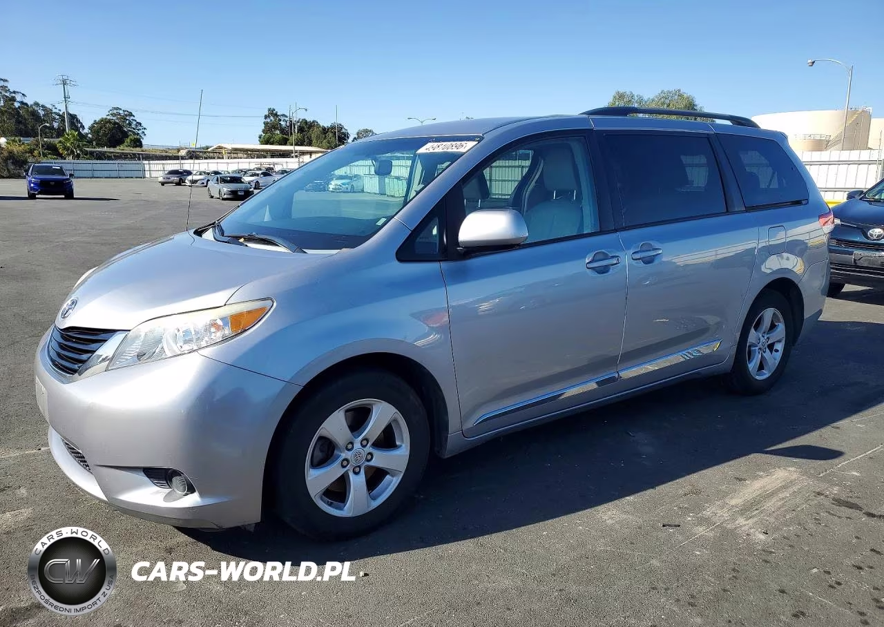 2013 Toyota Sienna Le