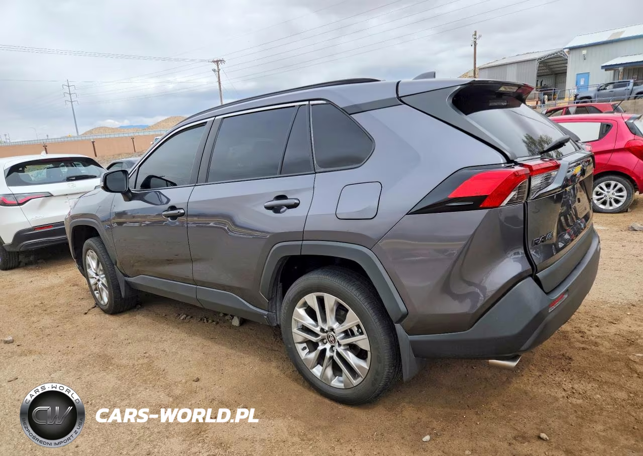 2024 Toyota Rav4 Xle Premium VIN:2T3A1RFV9RC428202 - 2