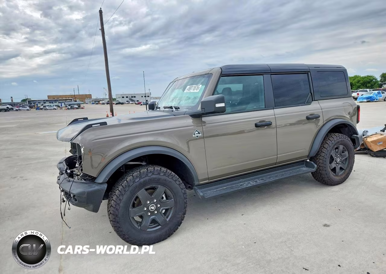2025 Ford Bronco Outer Banks – zdjęcie 1 z 13