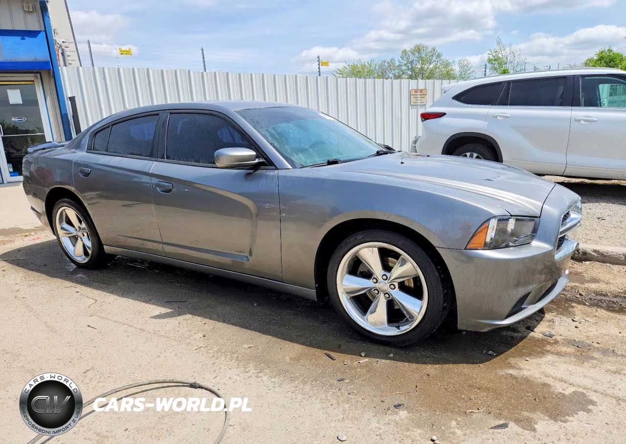2012 Dodge Charger Se VIN:2C3CDXBG1CH303832 - 4