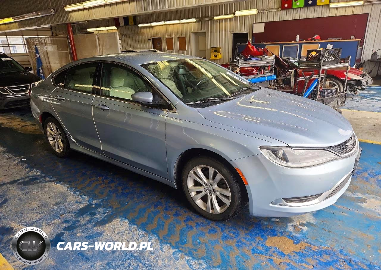 2015 Chrysler 200 Limited VIN:1C3CCCAB4FN734565 - 4