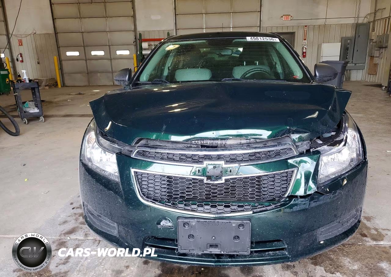2014 Chevrolet Cruze Ls VIN:1G1PA5SH7E7172500 - 5