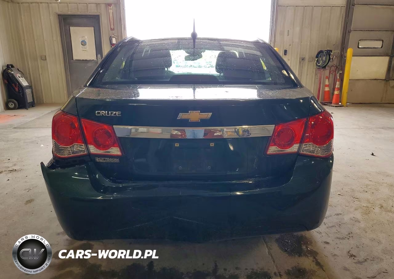 2014 Chevrolet Cruze Ls VIN:1G1PA5SH7E7172500 - 6