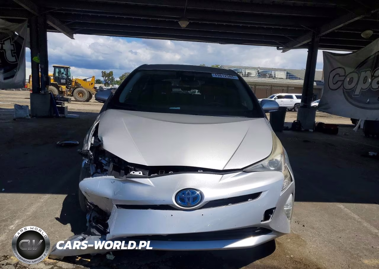 2016 Toyota Prius Three Touring VIN:JTDKARFU1G3013918 - 5