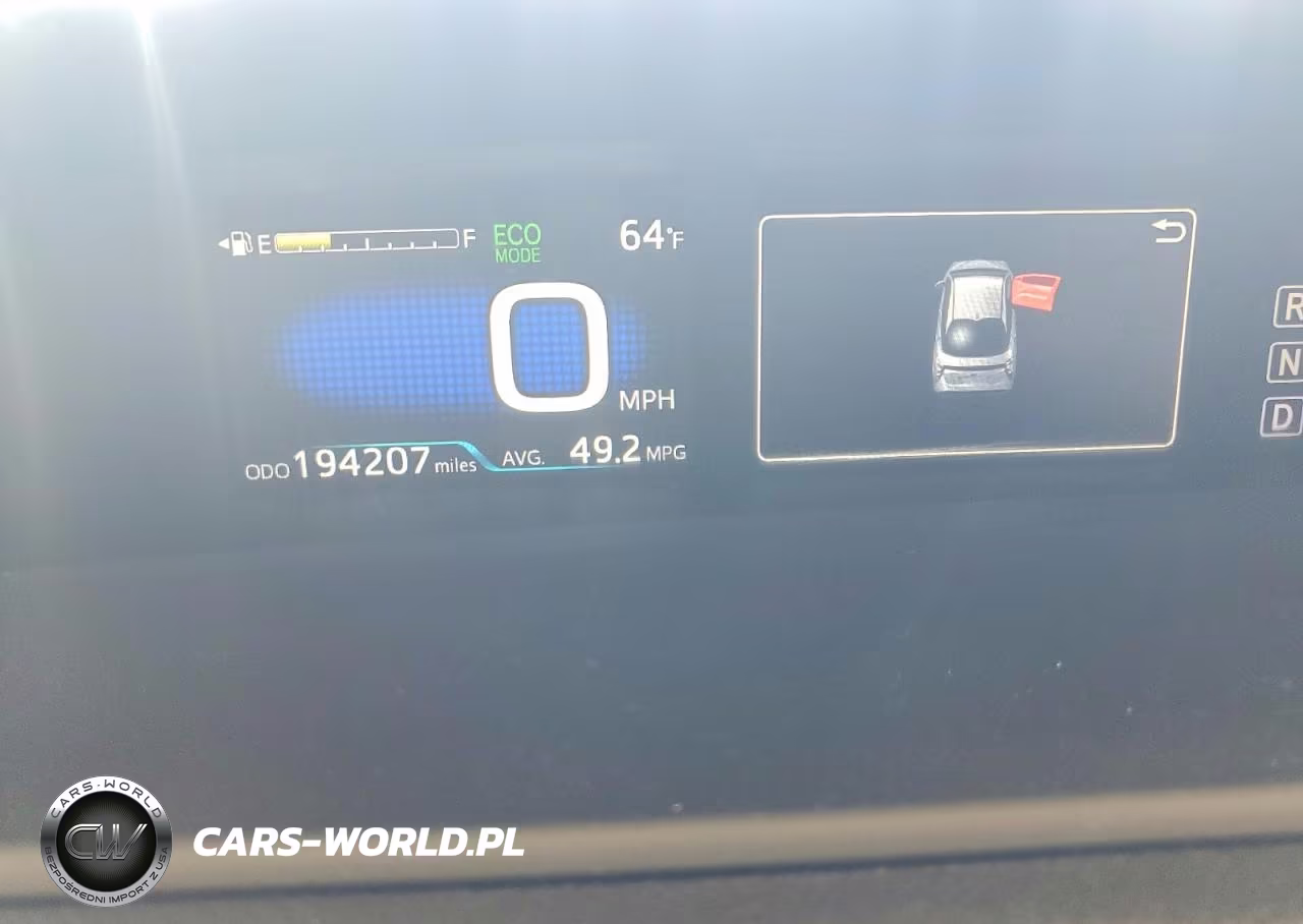 2016 Toyota Prius Three Touring VIN:JTDKARFU1G3013918 - 9