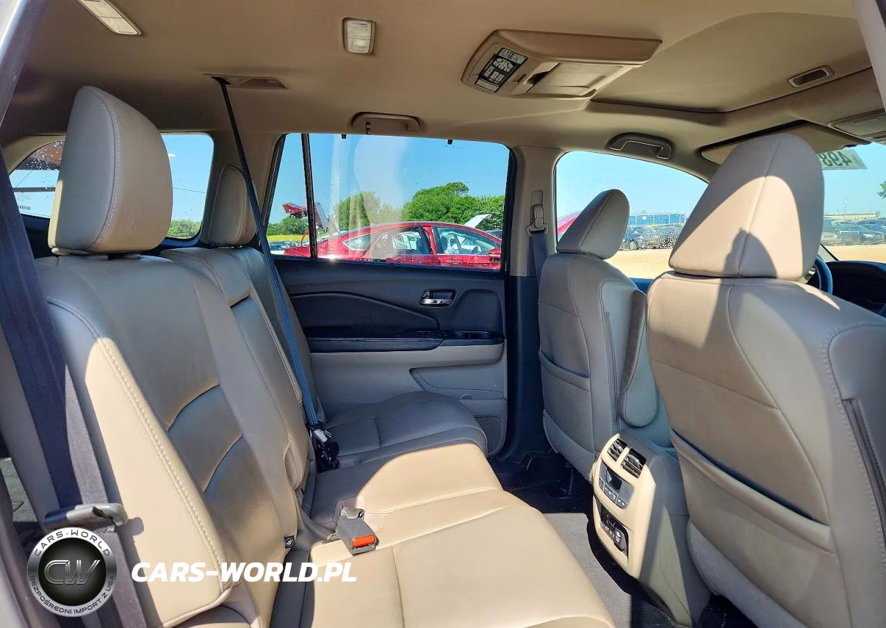 2017 Honda Pilot Touring VIN:5FNYF5H94HB002784 - 11