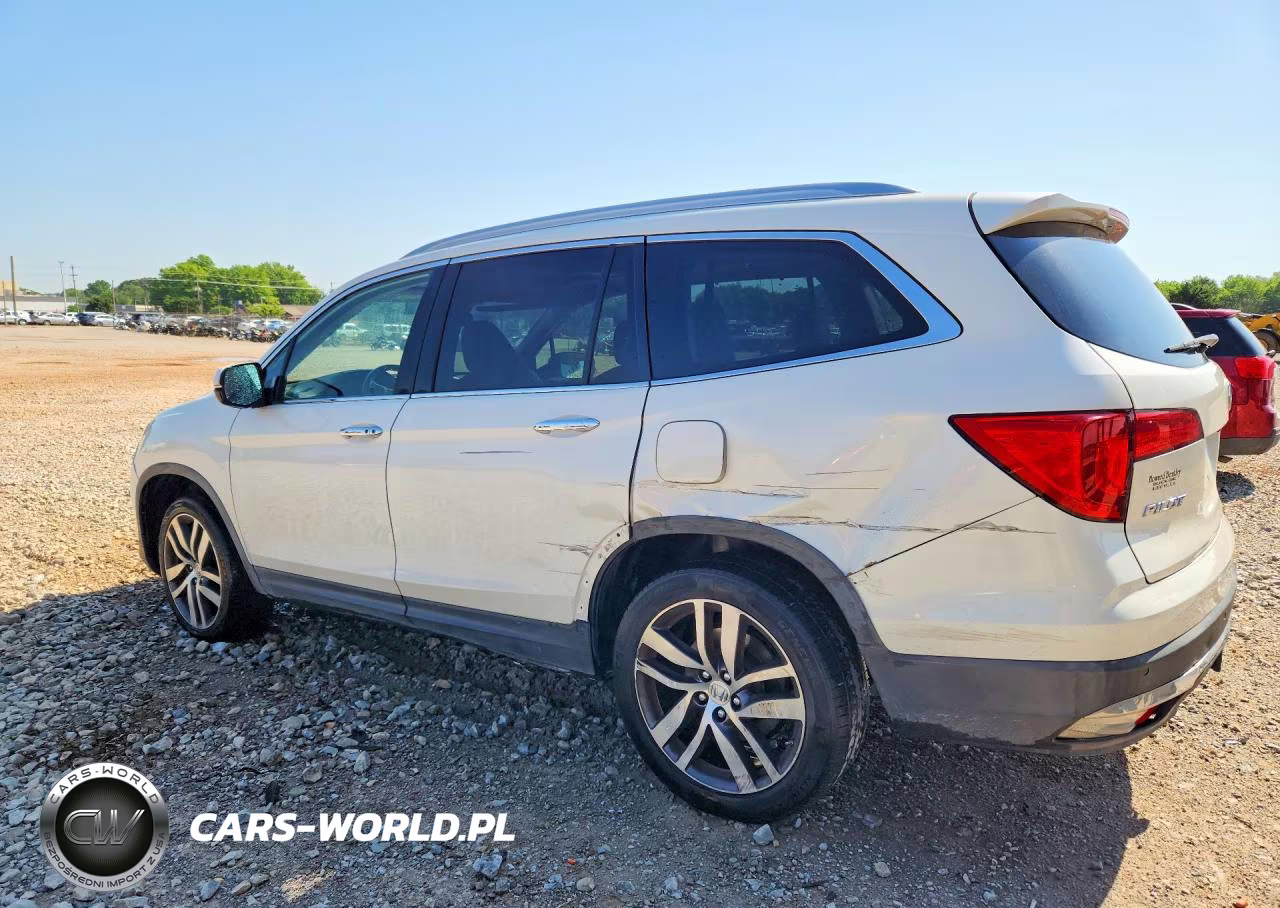 2017 Honda Pilot Touring VIN:5FNYF5H94HB002784 - 2
