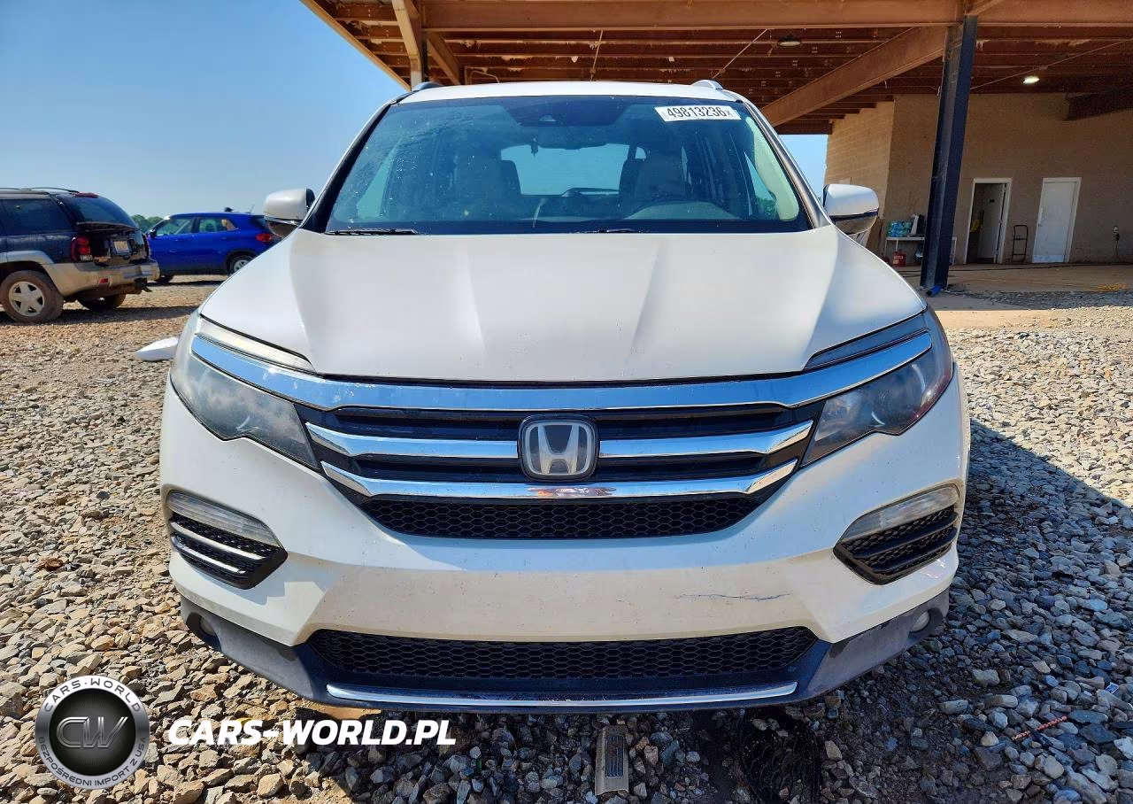 2017 Honda Pilot Touring VIN:5FNYF5H94HB002784 - 5