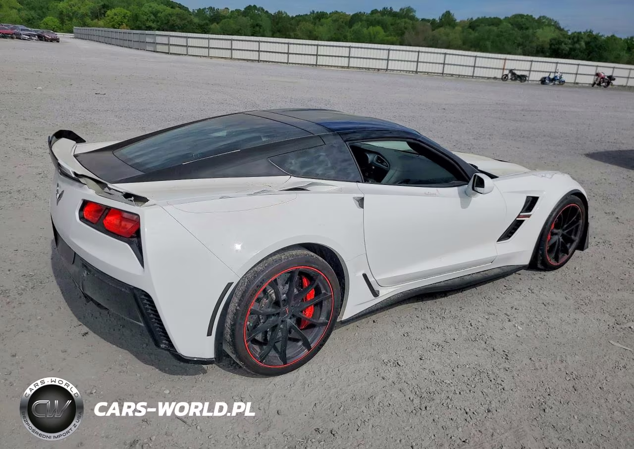 2018 Chevrolet Corvette Grand Sport 2Lt VIN:1G1YY2D75J5104088 - 3
