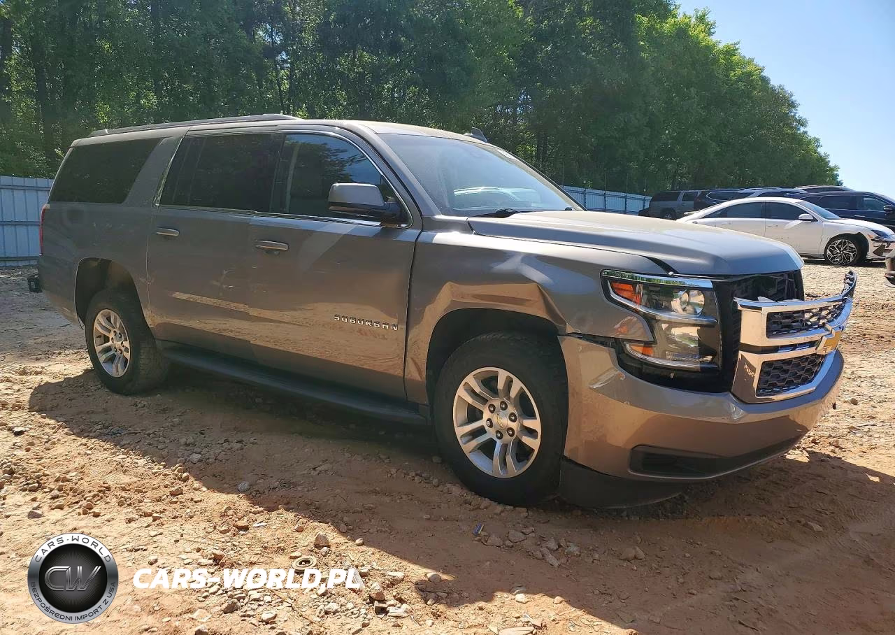 2017 Chevrolet Suburban C1500 Lt VIN:1GNSCHKC5HR390890 - 4