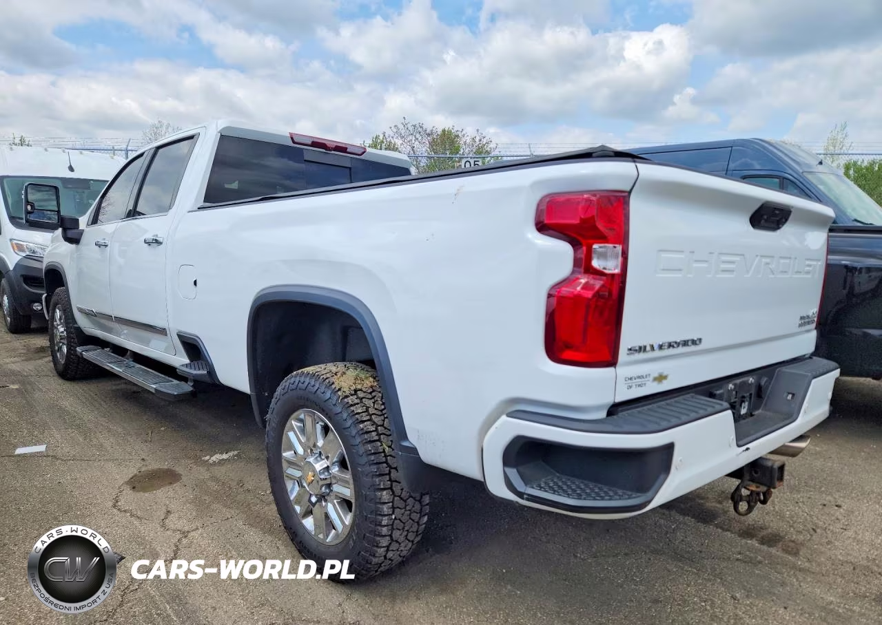 2024 Chevrolet Silverado K2500 High Country VIN:1GC4YRE79RF215861 - 2