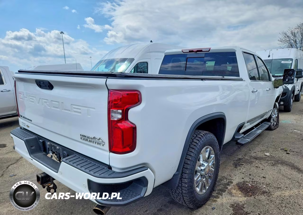 2024 Chevrolet Silverado K2500 High Country VIN:1GC4YRE79RF215861 - 3