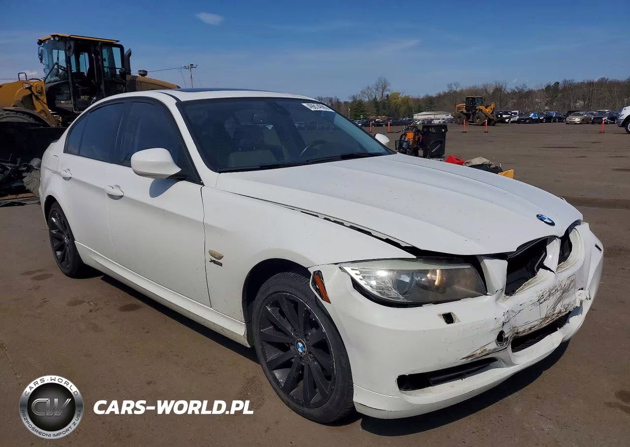2011 BMW 328 Xi VIN:WBAPK7C50BA972409 - 4