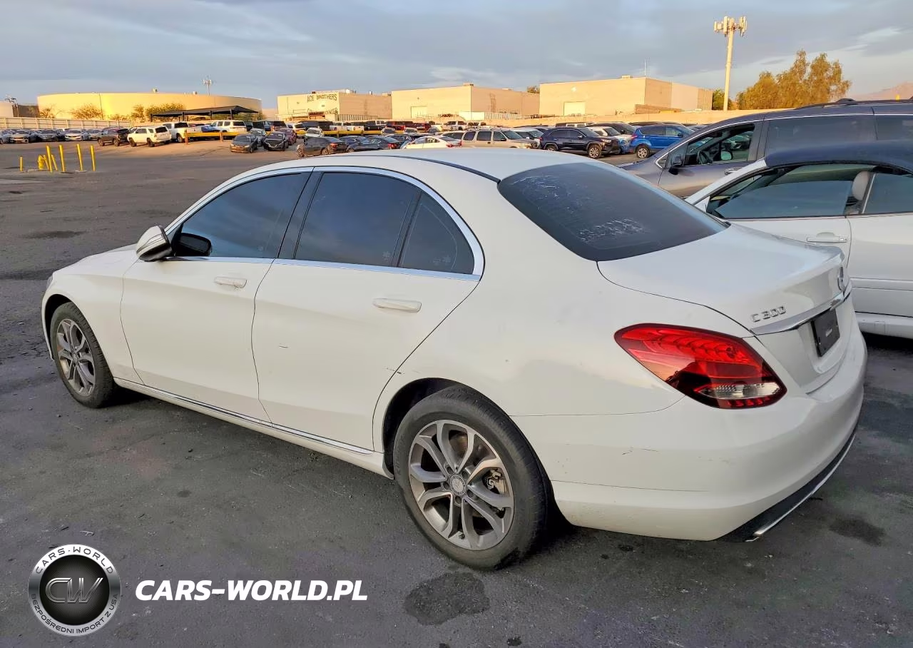 2015 Mercedes-Benz C 300 VIN:55SWF4JB9FU051232 - 2
