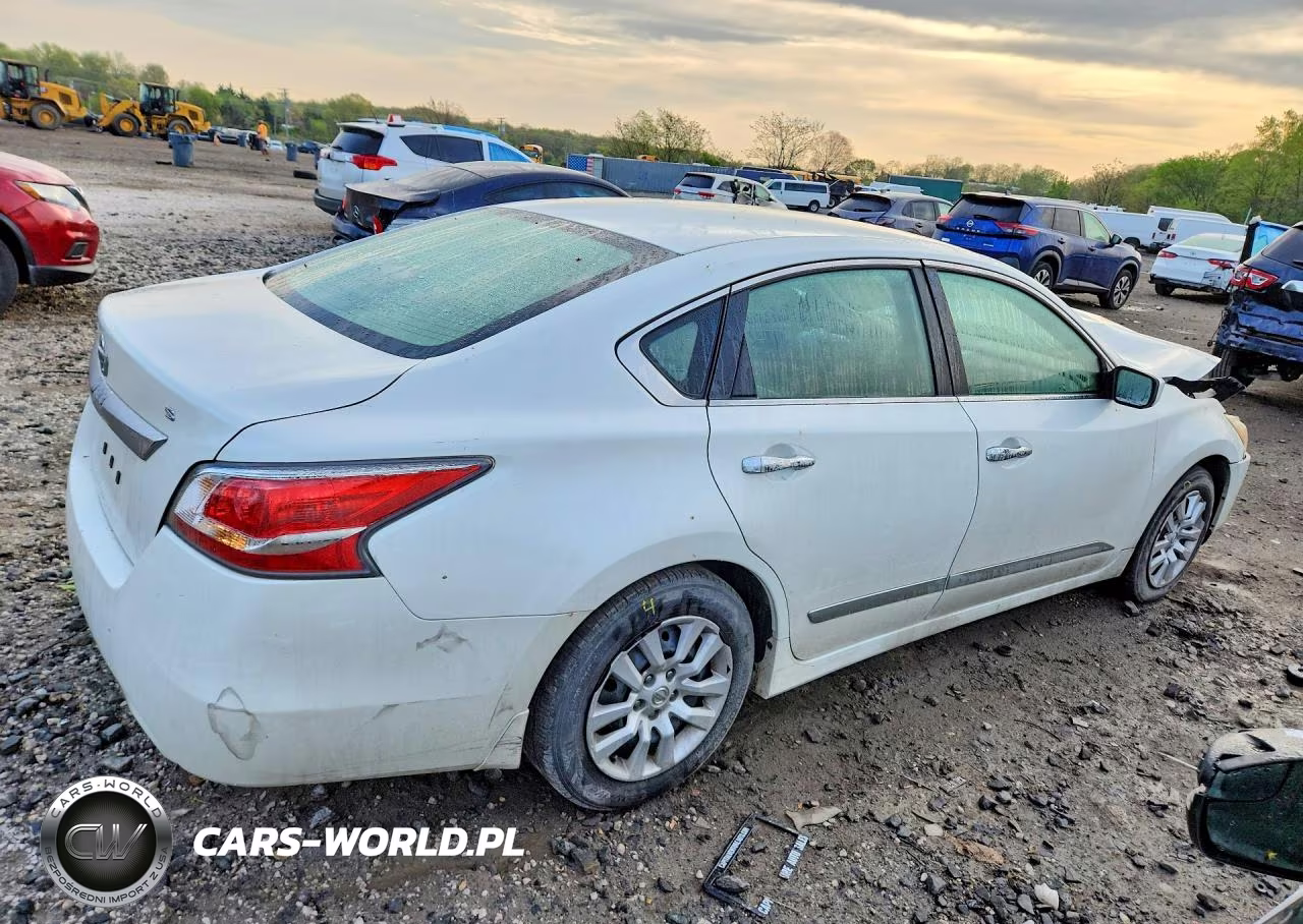 2015 Nissan Altima 2.5 S VIN:1N4AL3AP1FC125319 - 3