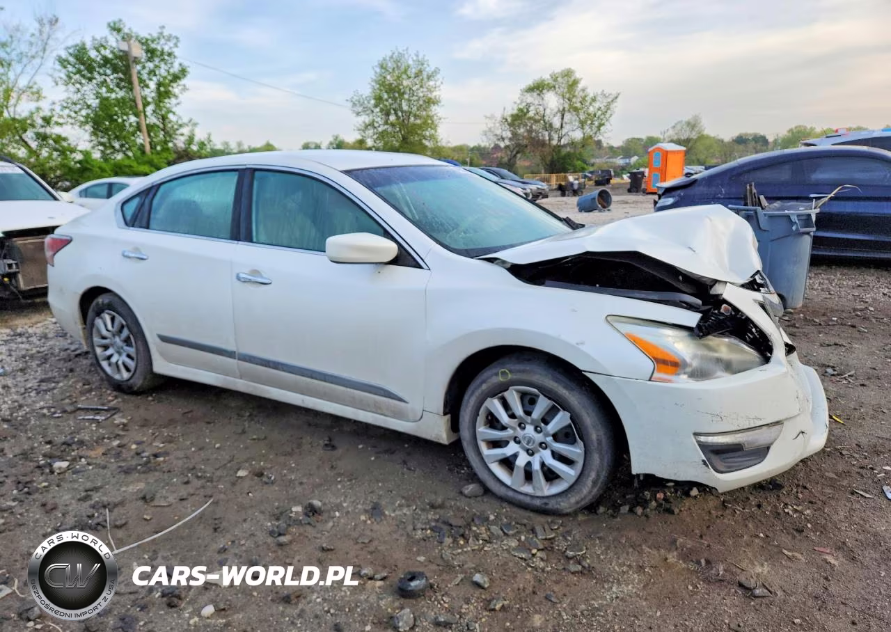 2015 Nissan Altima 2.5 S VIN:1N4AL3AP1FC125319 - 4