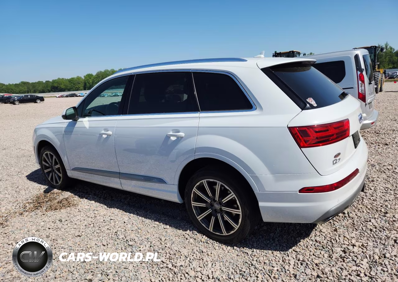 2017 Audi Q7 Prestige VIN:WA1VAAF74HD028962 - 2