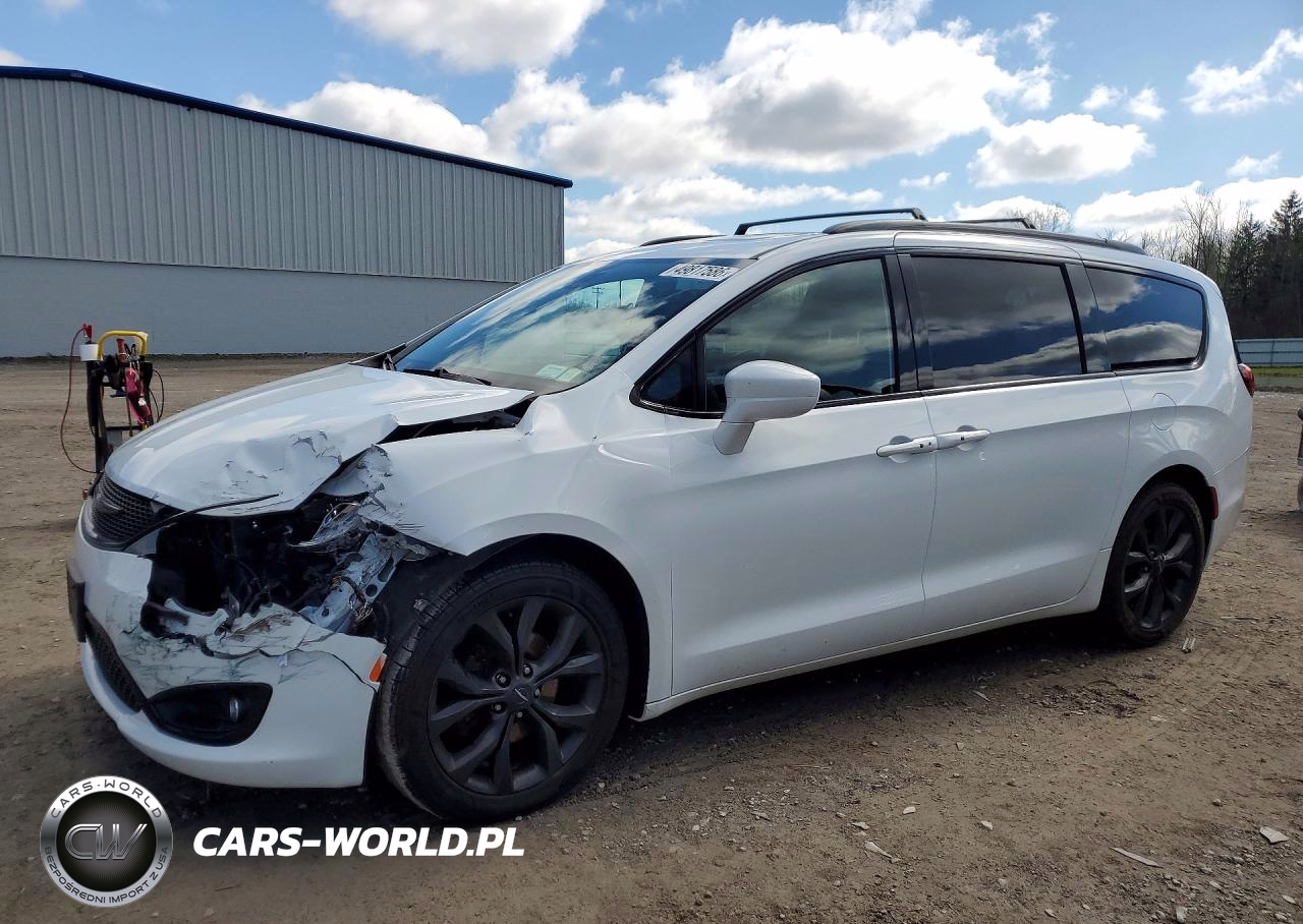 2018 Chrysler Pacifica Touring L Plus