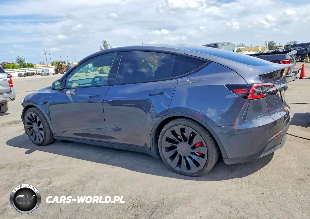 2022 Tesla Model Y VIN:7SAYGDEF8NF379635 - 2