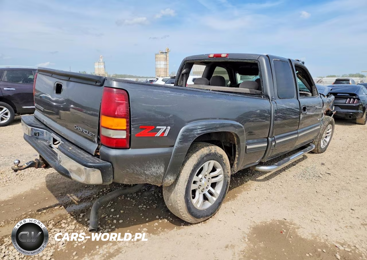 2000 Chevrolet Silverado K1500 VIN:1GCEK19T5YE262100 - 3