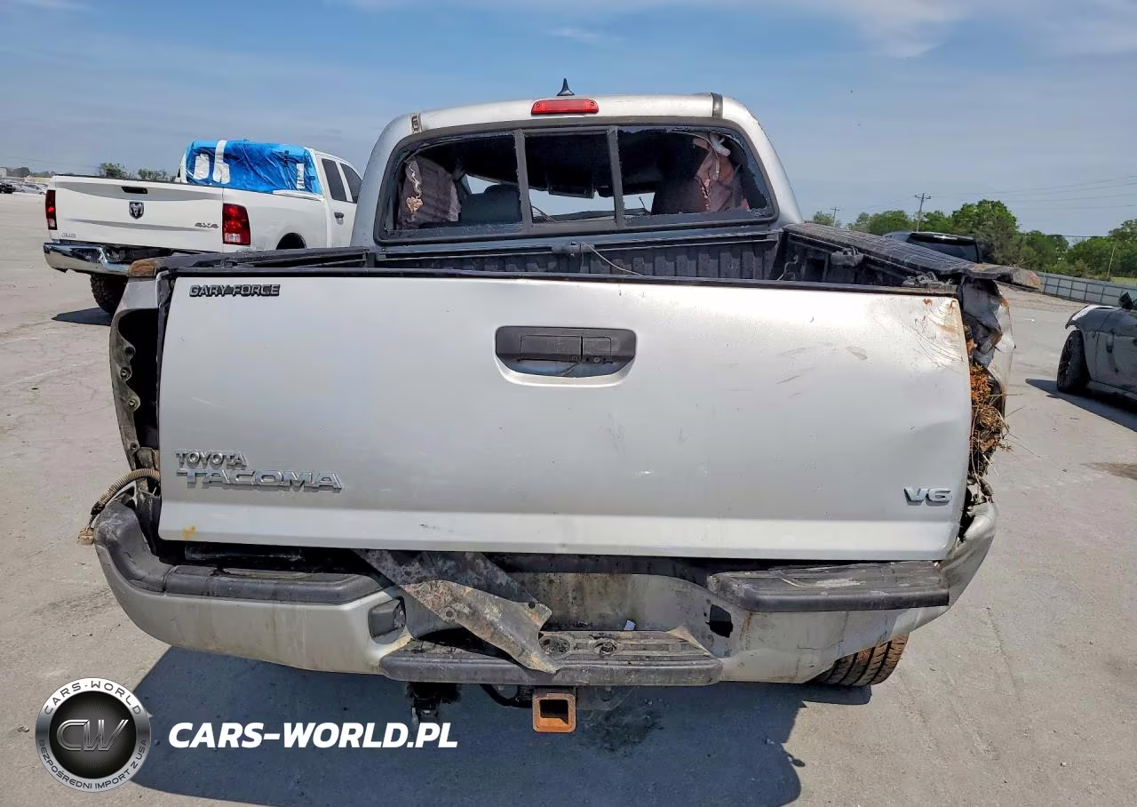 2012 Toyota Tacoma Double Cab VIN:3TMLU4EN3CM101855 - 6
